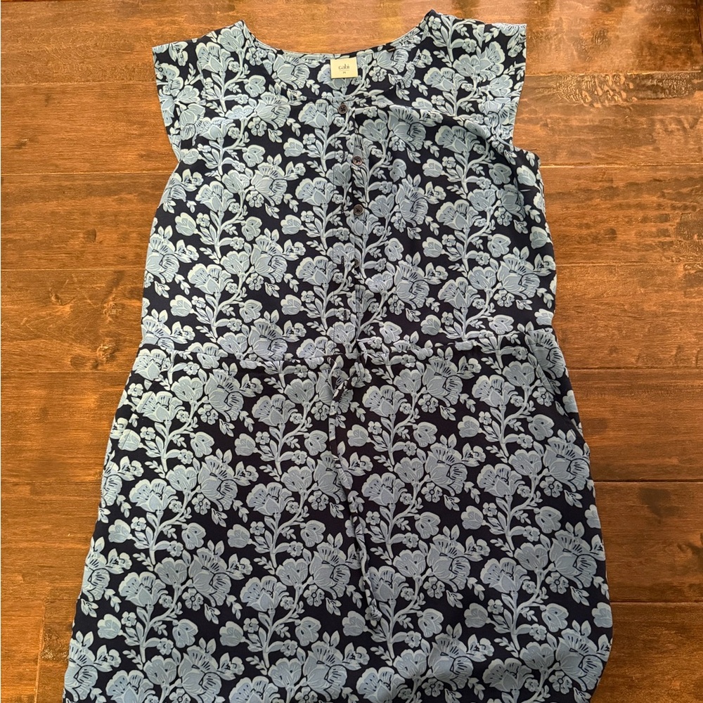 Causal cabi dress